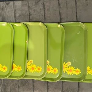 Vintage MCM Metal TV Lap Tray Avocado Green Flower Power Yellow Daisies Lot of 6